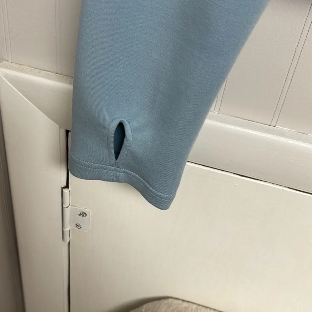 Buffbunny Balance Cropped Hoodie - Picture 2 of 13